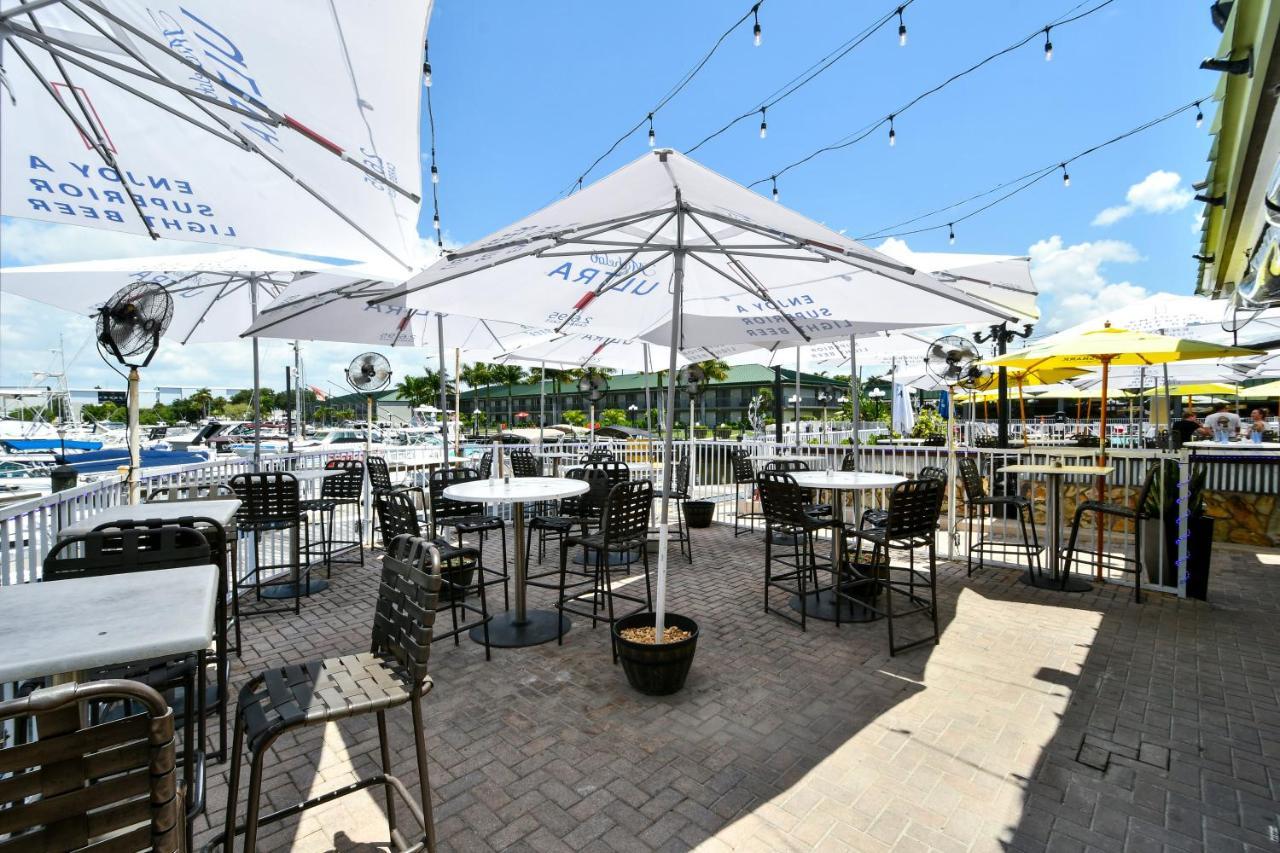 Remodeled, Huge Pool, Tiki Bar & Grill, Quiet Room Σεϊρασότα Εξωτερικό φωτογραφία